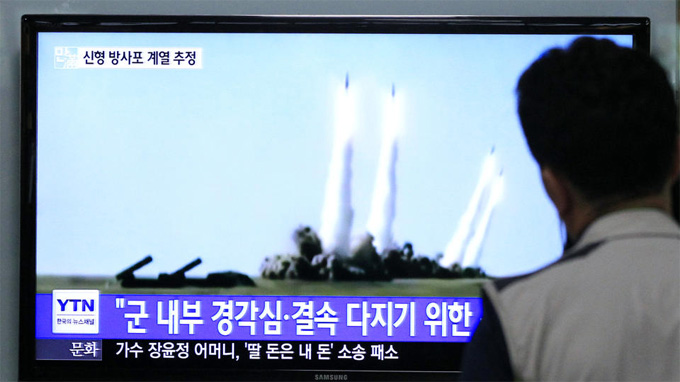 สาธารณรัฐประชาธิปไตยประชาชนเกาหลีเดินหน้าทดลองยิงขีปนาวุธ